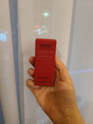 피지오겔 사이언수티컬즈 더 링클-스탑 백 앰플 세럼 — 5점을 준 리뷰어가 2022년 4월 올린 사용 사진