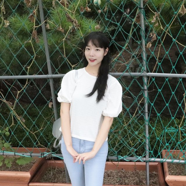 23SS Volum Puff T Ivory 리뷰 사진