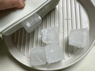 니디즈 포트아이스 2단 밀폐 실리콘 얼음틀 — 5점을 준 리뷰어가 2023년 1월 올린 사용 사진