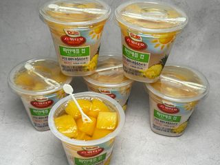 돌 MF[Dole] 파인애플컵/망고컵/복숭아컵 198g 6입X1박스 (맛 1가지 랜덤 발송) — 5점을 준 리뷰어가 2024년 5월 올린 사용 사진