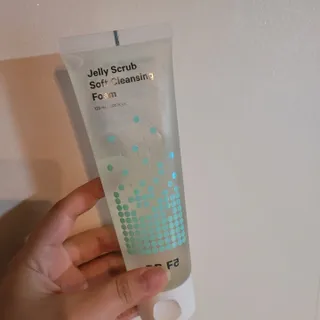 닥터에프파이브 젤리스크럽 소프트 클렌징폼 120ml — 5점을 준 리뷰어가 2022년 7월 올린 사용 사진