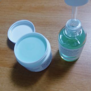 [녹산] 그린 솔루션 멀티 수분 앰플 + 그린 솔루션 멀티 수분크림 — 4점을 준 리뷰어가 2022년 10월 올린 사용 사진