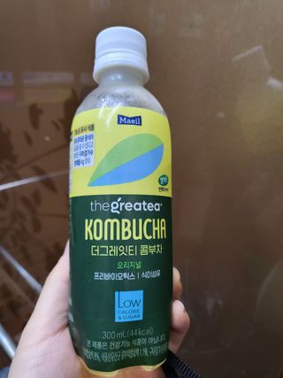 더그레잇티 콤부차 [매일유업] 더그레잇티 44kcal 콤부차 300ml *12개입 (오리지널 6개+베리리치 6개) — 5점을 준 리뷰어가 2023년 8월 올린 사용 사진