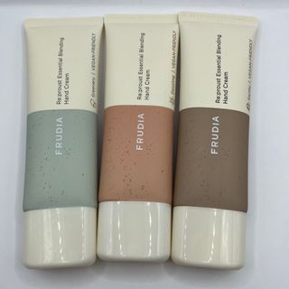 [후르디아] 끈적임 없는 착한성분 비건  핸드크림 3종 — 4.5점을 준 리뷰어가 2023년 12월 올린 사용 사진