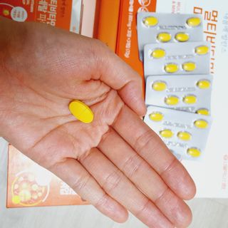 서울약사신협_내몸애발란스멀티비타민앤미네랄파워업_800mg x 90정 — 5점을 준 리뷰어가 2021년 3월 올린 사용 사진