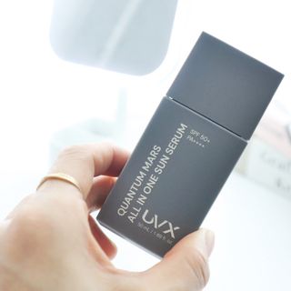 UVX 퀀텀 마스 올인원 선세럼 — 5점을 준 리뷰어가 2023년 12월 올린 사용 사진