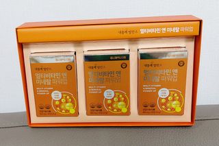 서울약사신협_내몸애발란스멀티비타민앤미네랄파워업_800mg x 90정 — 5점을 준 리뷰어가 2021년 6월 올린 사용 사진
