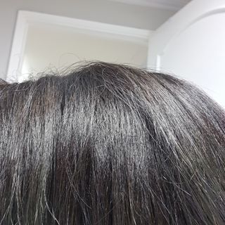 썸헤어 / SUMHAIR 썸헤어 실크 볼륨 샴푸+트리트먼트 프룻자스민티 — 5점을 준 리뷰어가 2021년 6월 올린 사용 사진