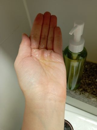 스킨큐어 산다화 순한 클렌징 동백 오일 200ml — 5점을 준 리뷰어가 2023년 3월 올린 사용 사진