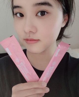 주식회사 얼굴반쪽 [얼굴반쪽 가르시니아 2,800mg] x 14포 1주 젤리 다이어트 보조제 체지방감소 — 5점을 준 리뷰어가 2021년 10월 올린 사용 사진