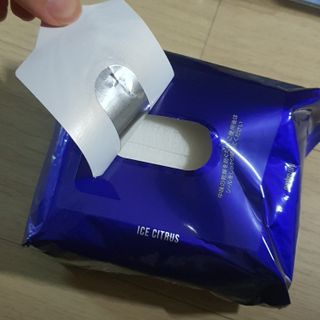 [갸스비] 땀, 유분의 불쾌함을 한 장으로 싹싹 훼이셜 페이퍼 15매 , 바디 페이퍼 30매 2종구성 — 5점을 준 리뷰어가 2021년 5월 올린 사용 사진