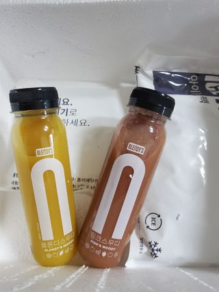 BLENDY'S 핑크 스무디+블론디 스무디 — 5점을 준 리뷰어가 2021년 11월 올린 사용 사진