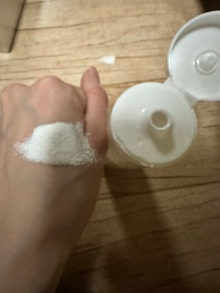 나우 [리브엠] 화해 1등 클렌징 파우더! 모공&피지 말끔순삭 — 5점을 준 리뷰어가 2023년 10월 올린 사용 사진