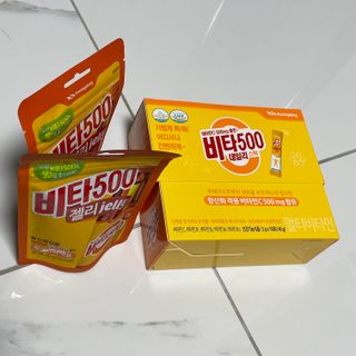 광동생활건강 [광동] 비타500데일리스틱 70포+쇼핑백+구미3개 — 4.5점을 준 리뷰어가 2021년 12월 올린 사용 사진
