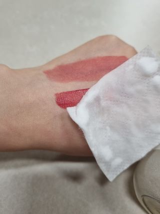 [후르디아] 눈시림없는 올영 립앤아이 리무버 — 5점을 준 리뷰어가 2024년 4월 올린 사용 사진