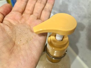 벨먼 내추럴스파 수분광채 스크럽 바디워시 600ml 5종 — 5점을 준 리뷰어가 2022년 5월 올린 사용 사진