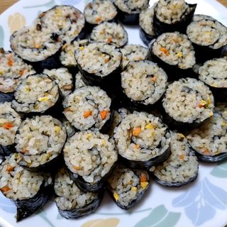 해풀잎 누구나 김밥*1ea [(혼합야채 35g *1ea,  김밥김 (5g, 5ea),  양념간장 (6g, 5ea), 참기름(5g, 2ea)] — 4점을 준 리뷰어가 2022년 7월 올린 사용 사진