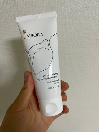 라비오라 레몬 허니 브라이트닝 워시오프 팩 100g — 5점을 준 리뷰어가 2022년 7월 올린 사용 사진