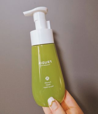 [후르디아] 아보카도 약산성 비건 여성 청결제 — 5점을 준 리뷰어가 2021년 12월 올린 사용 사진