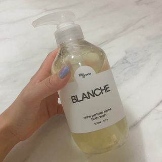 빅그린 니치 퍼퓸 바이옴바디워시 500ml(상탈, 블랙베리&베이, 블랑쉐 3종 중 택1) — 3.5점을 준 리뷰어가 2022년 7월 올린 사용 사진