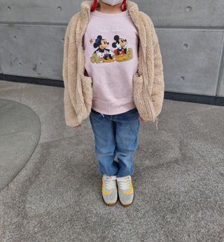 토박스코리아 다이노솔즈 티렉스 에어 네온 운동화 — 5점을 준 리뷰어가 2021년 3월 올린 사용 사진