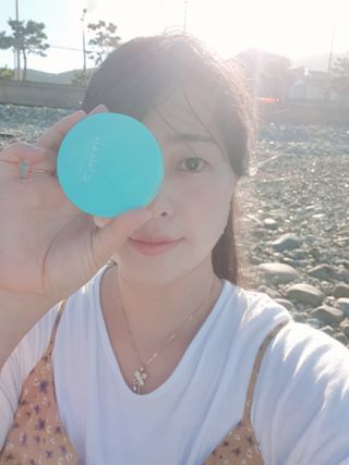 리즐리 씨슬릭 톤업 쿨링 쿠션 15g — 5점을 준 리뷰어가 2021년 7월 올린 사용 사진