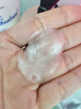 프리마인 더이상 뻣뻣하고 효과없는 탈모샴푸는 NO. 근본부터 케어하는 셀베이스 그린티샴푸(500ml) — 5점을 준 리뷰어가 2023년 3월 올린 사용 사진