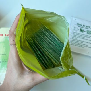 [레제르] 아로마 수액패치 발패치 30매입 -라벤더향/유칼립투스향/대나무향 — 4.5점을 준 리뷰어가 2022년 9월 올린 사용 사진