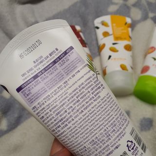 [후르디아] 골라쓰는 모찌 클렌징폼 5종 세트 — 5점을 준 리뷰어가 2021년 5월 올린 사용 사진