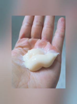 ★N쇼핑 헤어팩 1위★ 리하 에그 화이트 극손상 무실리콘 트리트먼트 헤어팩 — 5점을 준 리뷰어가 2022년 6월 올린 사용 사진