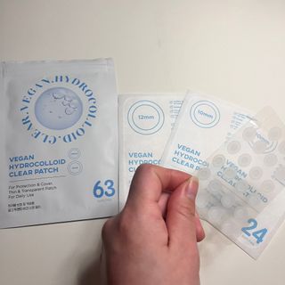 소담스퀘어 상암 디팩코퍼레이션 놀라아워 비건 하이드로콜로이드 클리어 패치 — 5점을 준 리뷰어가 2022년 12월 올린 사용 사진