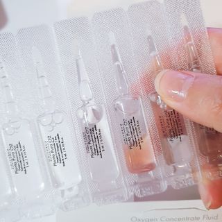 유니베르소 산소앰플 7일 집중케어 앰플 — 5점을 준 리뷰어가 2021년 6월 올린 사용 사진