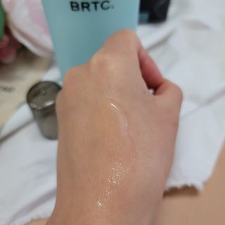비알티씨 BRTC 파워 옴므 올인원 솔루션 200ml — 5점을 준 리뷰어가 2022년 12월 올린 사용 사진