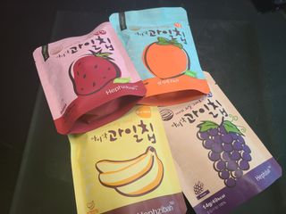 아비삭 과일칩 딸기, 감, 포도, 바나나 4종 — 3.5점을 준 리뷰어가 2021년 8월 올린 사용 사진