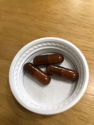 프리마인 홍삼의 강력한 에너지, 이제는 흡수율을 높인 최첨단 캡슐로 간편하게 초고속 충전하세요. — 5점을 준 리뷰어가 2022년 3월 올린 사용 사진