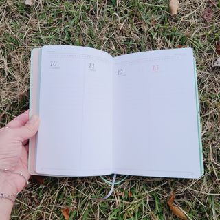 리훈 2022년 이야기 다이어리 그란데 1년형 — 5점을 준 리뷰어가 2021년 11월 올린 사용 사진