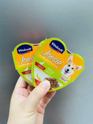 비타크래프트 조에시 하트캔 85g 강아지 습식캔 10캔 — 5점을 준 리뷰어가 2021년 9월 올린 사용 사진