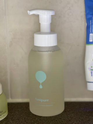 아미퓨어 [라이브] 피부장벽 강화를 위한 머랭 버블 클렌저 천연계면활성제로 온가족 사용가능 — 4점을 준 리뷰어가 2021년 6월 올린 사용 사진