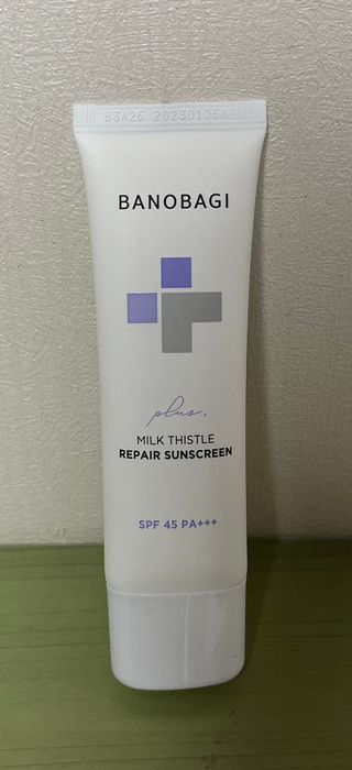 바노바기 코스메틱 바노바기 밀크씨슬 리페어 시카 선스크린 플러스 50ml — 5점을 준 리뷰어가 2023년 3월 올린 사용 사진