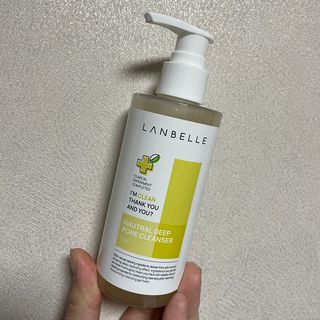 랑벨 내츄럴 딥 포어 클렌저 210ml (저자극 약산성 천연 클렌징 젤) — 4.5점을 준 리뷰어가 2022년 10월 올린 사용 사진