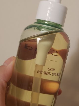 스킨큐어 산다화 순한 클렌징 동백 오일 200ml — 5점을 준 리뷰어가 2023년 8월 올린 사용 사진