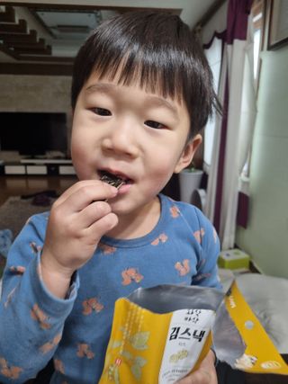더빈트 와삭바삭 김스낵 — 5점을 준 리뷰어가 2023년 2월 올린 사용 사진