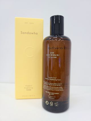 스킨큐어 산다화 비타민c 화이트닝 토너 150ml — 5점을 준 리뷰어가 2021년 12월 올린 사용 사진
