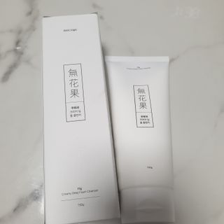 [베러오리진] 무화과 크리미 딥 폼 클렌저/피부 노폐물 & 미세먼지 99 세정 인증 민감성 피부 무자극 인증 — 5점을 준 리뷰어가 2021년 11월 올린 사용 사진
