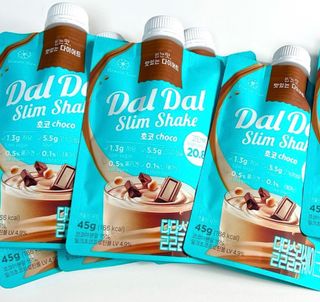 달달슬림쉐이크 [블로그]달달슬림 맛있는 단백질 쉐이크 파우치 다이어트 식사대용 프로틴 파우더 보충제 — 5점을 준 리뷰어가 2025년 10월 올린 사용 사진
