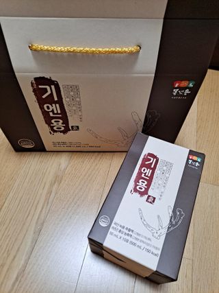 [몸엔용] 무더운 날씨에 국산녹용 기엔용으로 몸보신 50ml x 30포 — 5점을 준 리뷰어가 2021년 6월 올린 사용 사진