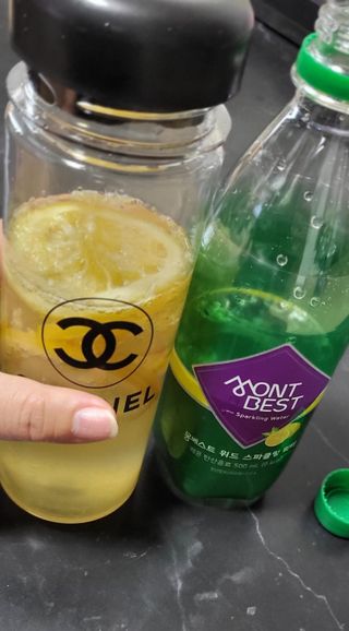 몽베스트 Montbest with Sparkling water Lemon OR Lime 20병(랜덤) — 5점을 준 리뷰어가 2022년 8월 올린 사용 사진