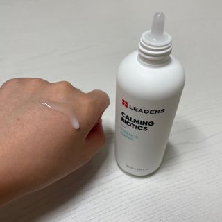리더스코스메틱 리더스 카밍 바이오틱스 에센스 워터 — 5점을 준 리뷰어가 2021년 9월 올린 사용 사진