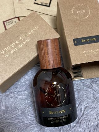 유쏘풀 익스프레 드 퍼퓸 50ml 4종  [세인트 모리츠] [베리섹시] [상탈 세콰이아] [엠포리아 코튼] 중 택 1 — 4점을 준 리뷰어가 2022년 3월 올린 사용 사진