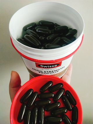 Swisse 스위스 고함량 프로폴리스 2,000mg 210정 — 5점을 준 리뷰어가 2021년 11월 올린 사용 사진